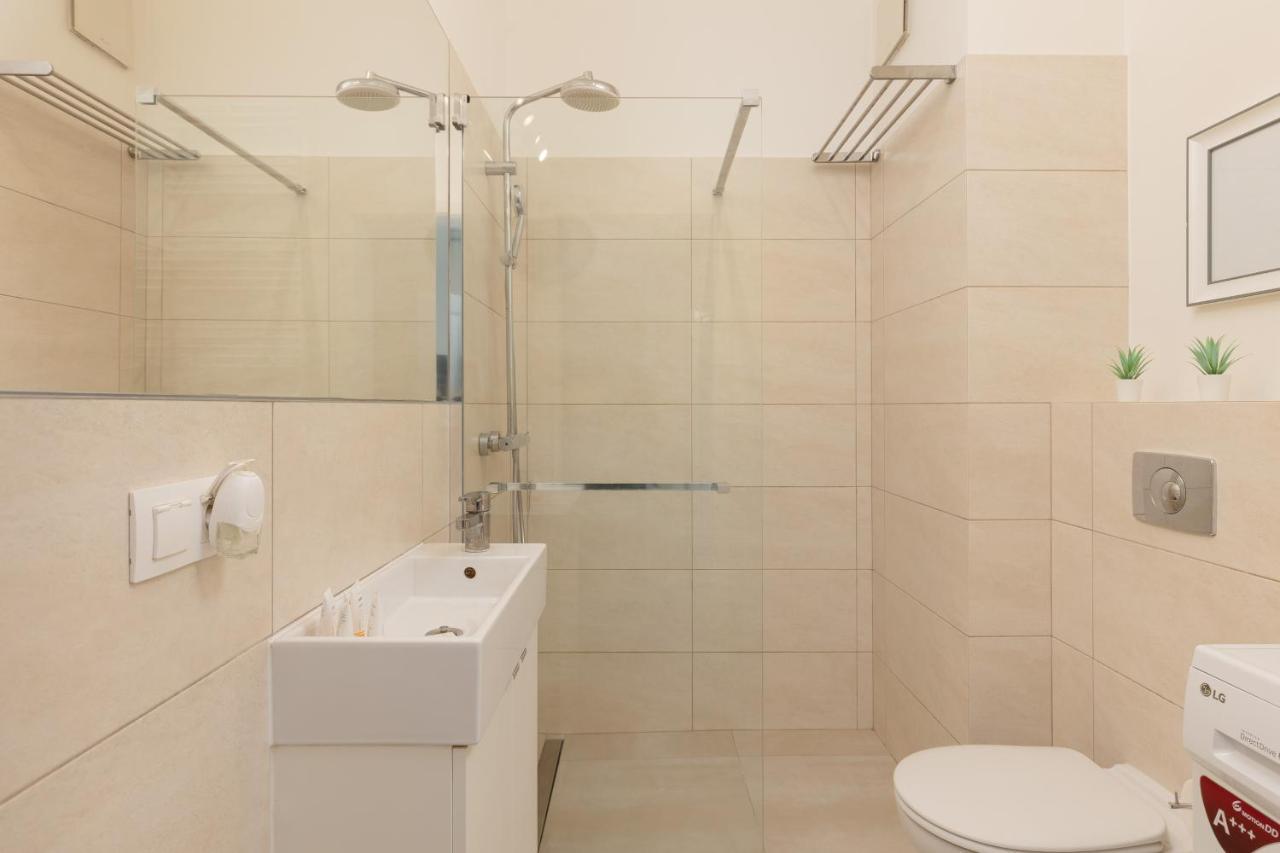 Niemcewicza Pet-Friendly Apartment By Noclegi Renters Varsó Kültér fotó